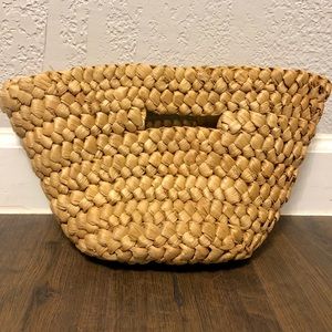 Simply Vera Vera Wang wicker handbag